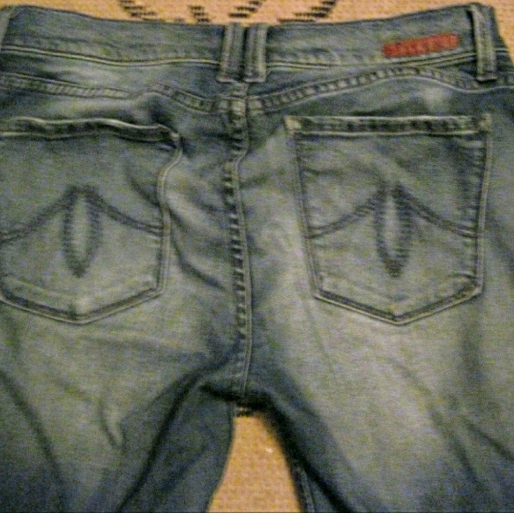 Anthropologie boyfriend jeans.  HP 6/22 - Picture 5 of 5